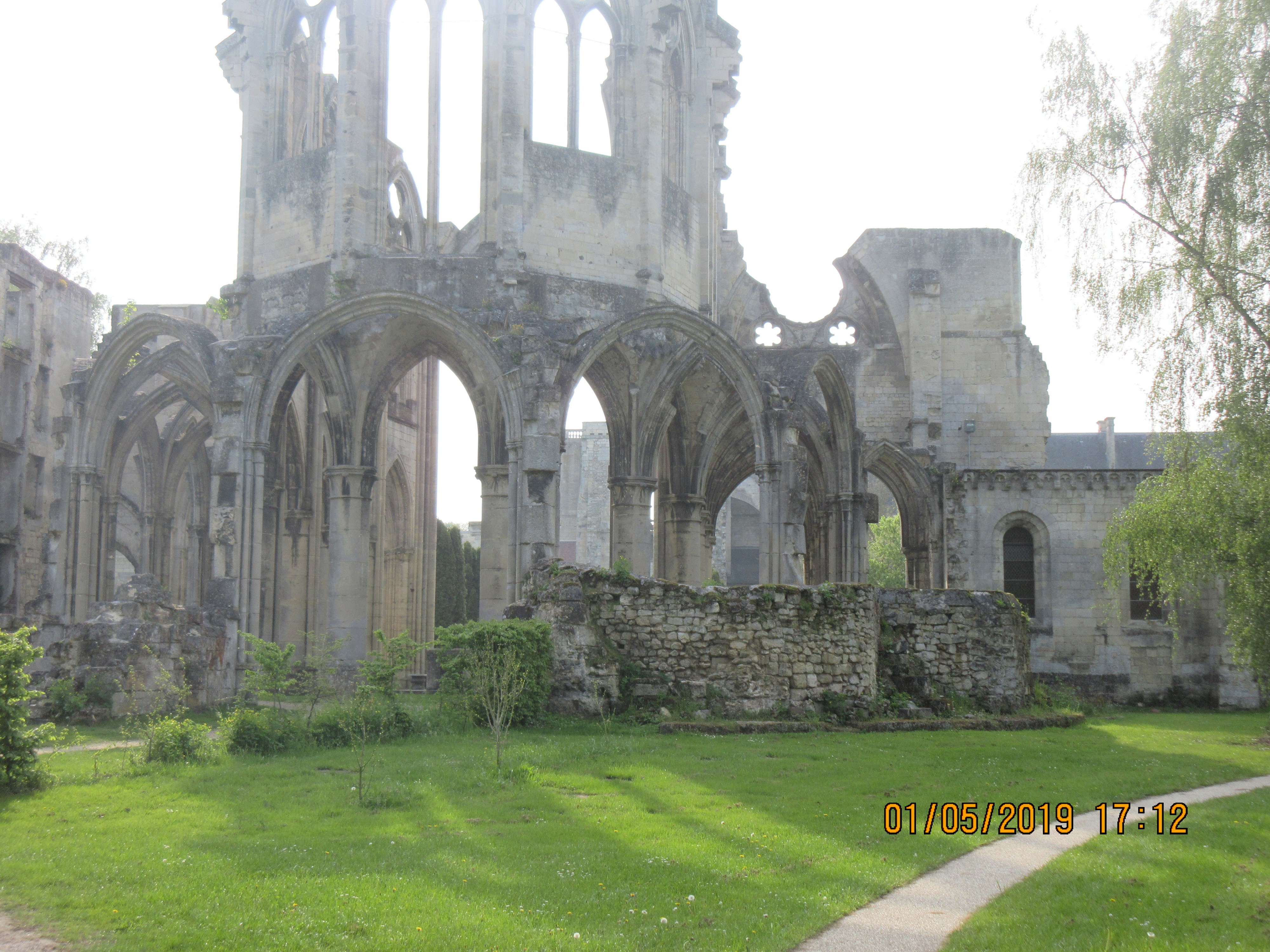 L'abbaye de Chirry-Ourscamp